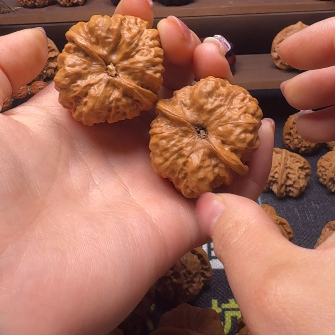 文玩核桃吊坠留***萨39蛙蛙