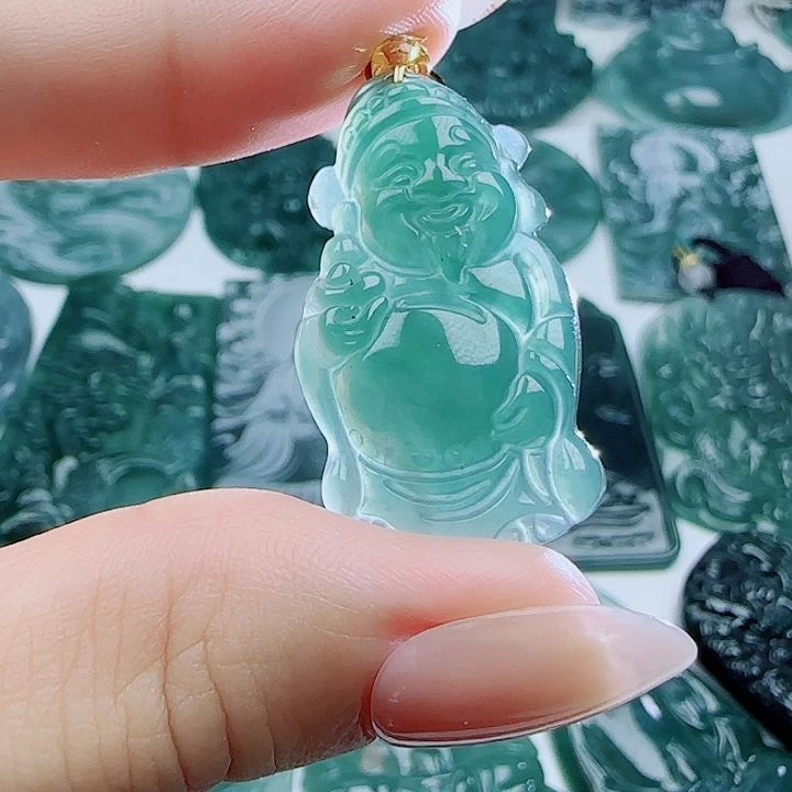 翡翠未镶嵌颈饰多样性发货天然的A货翡翠