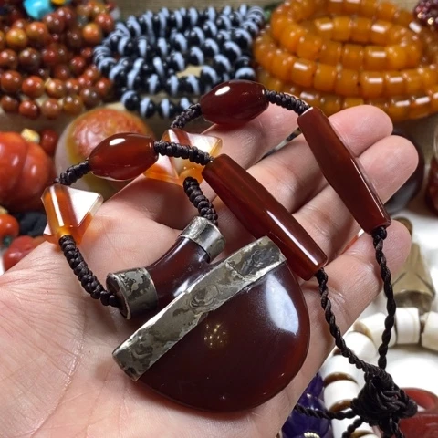 玛瑙/玉髓挂件未镶嵌