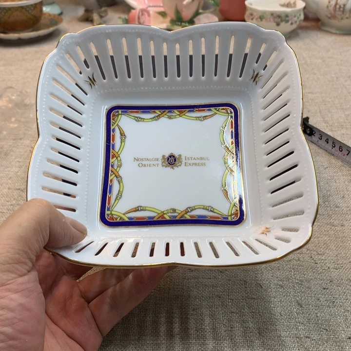 金瓷阁家的美丽瓷器