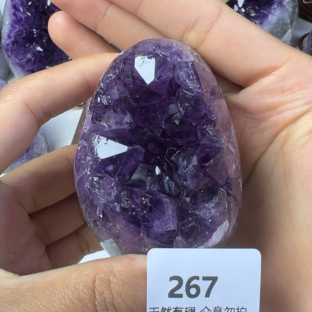 未镶嵌水晶大型摆件（非配饰）