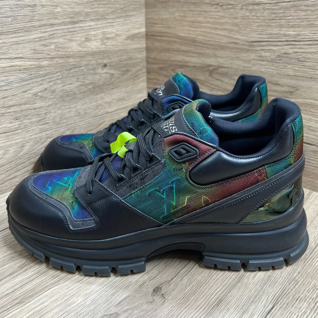 99新 LouisVuitton/路易威登 Run Away 2054 镭射运动鞋 42.5码