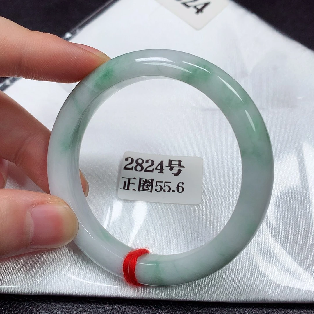 翡翠手镯未镶嵌2824号