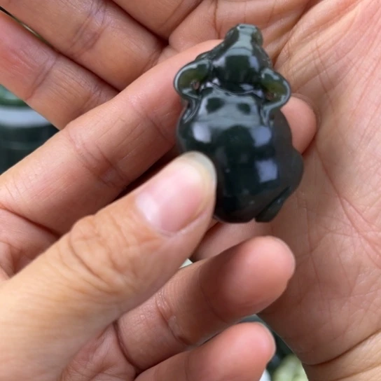 未镶嵌和田玉珠宝半成品