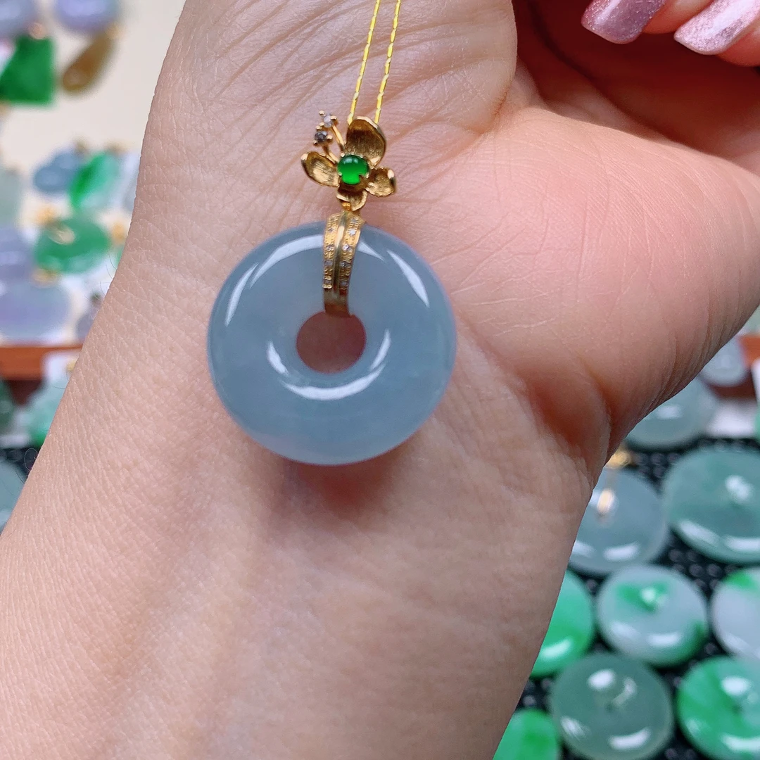 缅甸天然A货翡翠，冰紫罗兰甜甜圈 编号232/413尺寸21.7-7.3