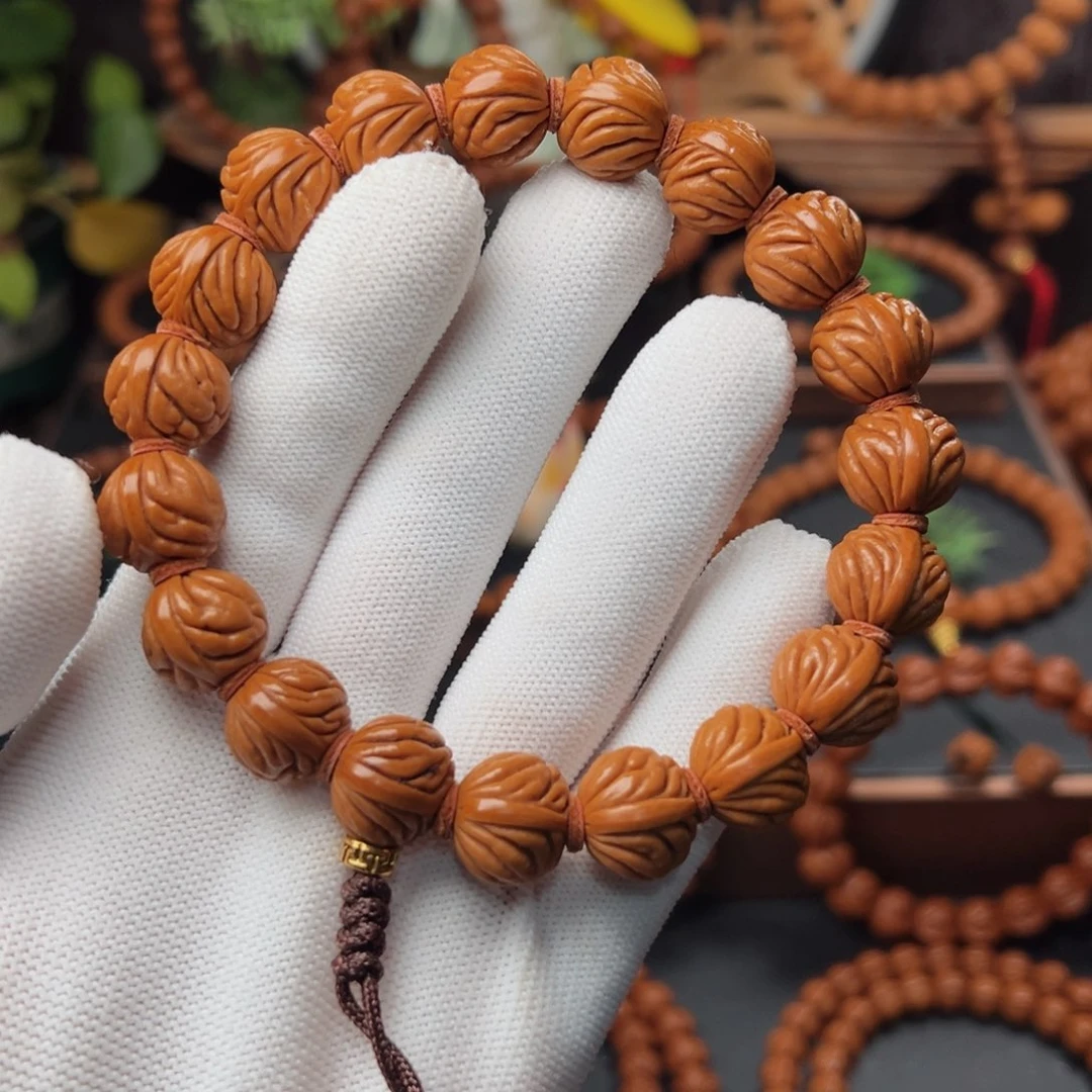 吊坠桃核1.4祥云手持