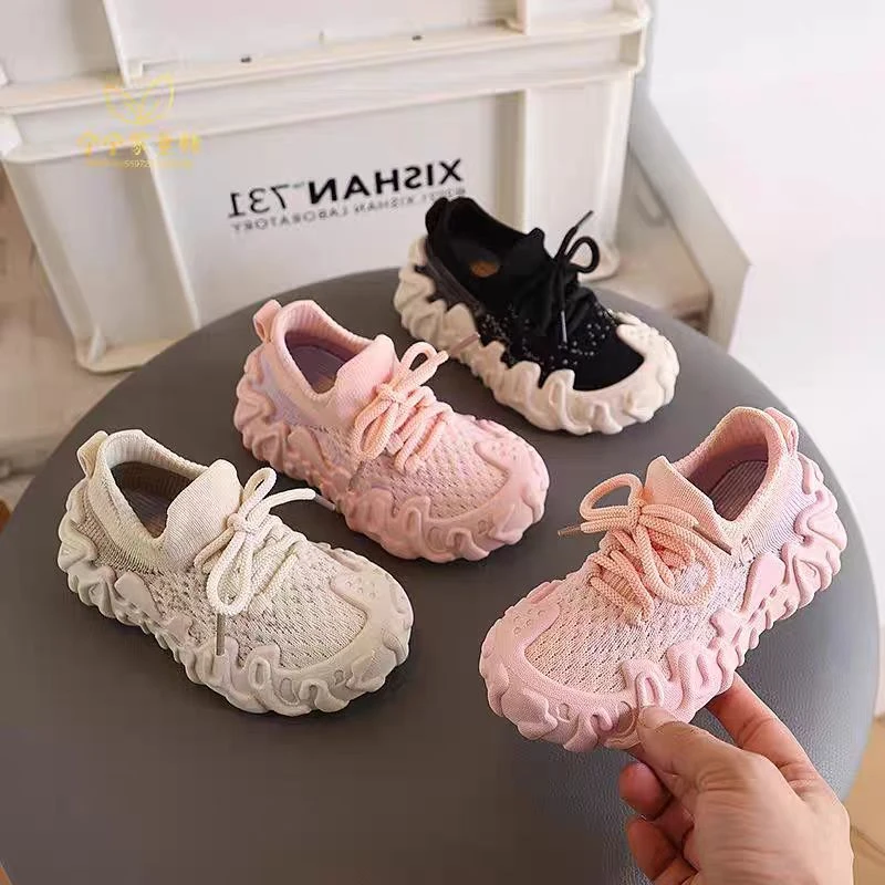 女童运动鞋2025春秋新款宝宝轻便透气袜子鞋男童软底跑步鞋潮款鞋