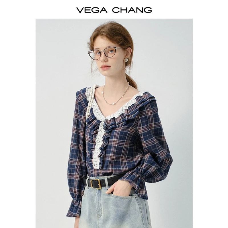 VEGA CHANG格纹衬衫女秋季2025年新款V领蕾丝木耳边灯笼袖上衣ins
