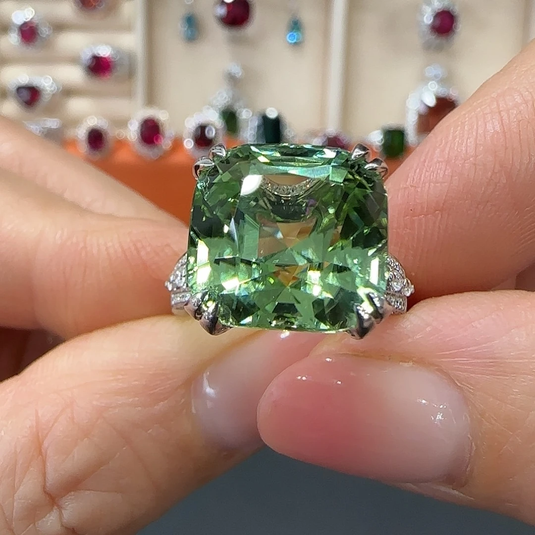 18K金镶嵌戒指碧玺12.09ct