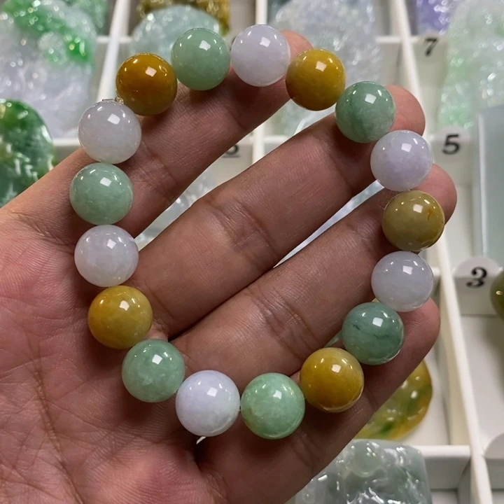 颈饰未镶嵌翡翠兵*手串