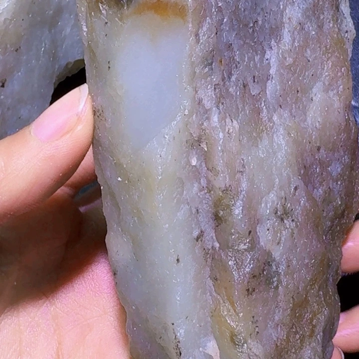未镶嵌和田玉（糖玉）珠宝半成品