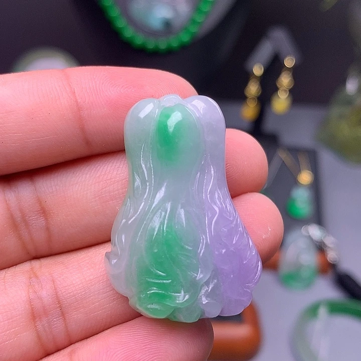 吊坠(赠链)未镶嵌翡翠