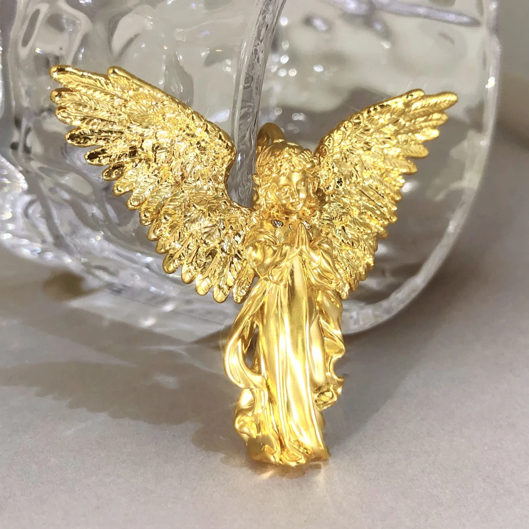 【皇冠轻奢】18k金 | 加大号天使吊坠 精工精致 上身大气