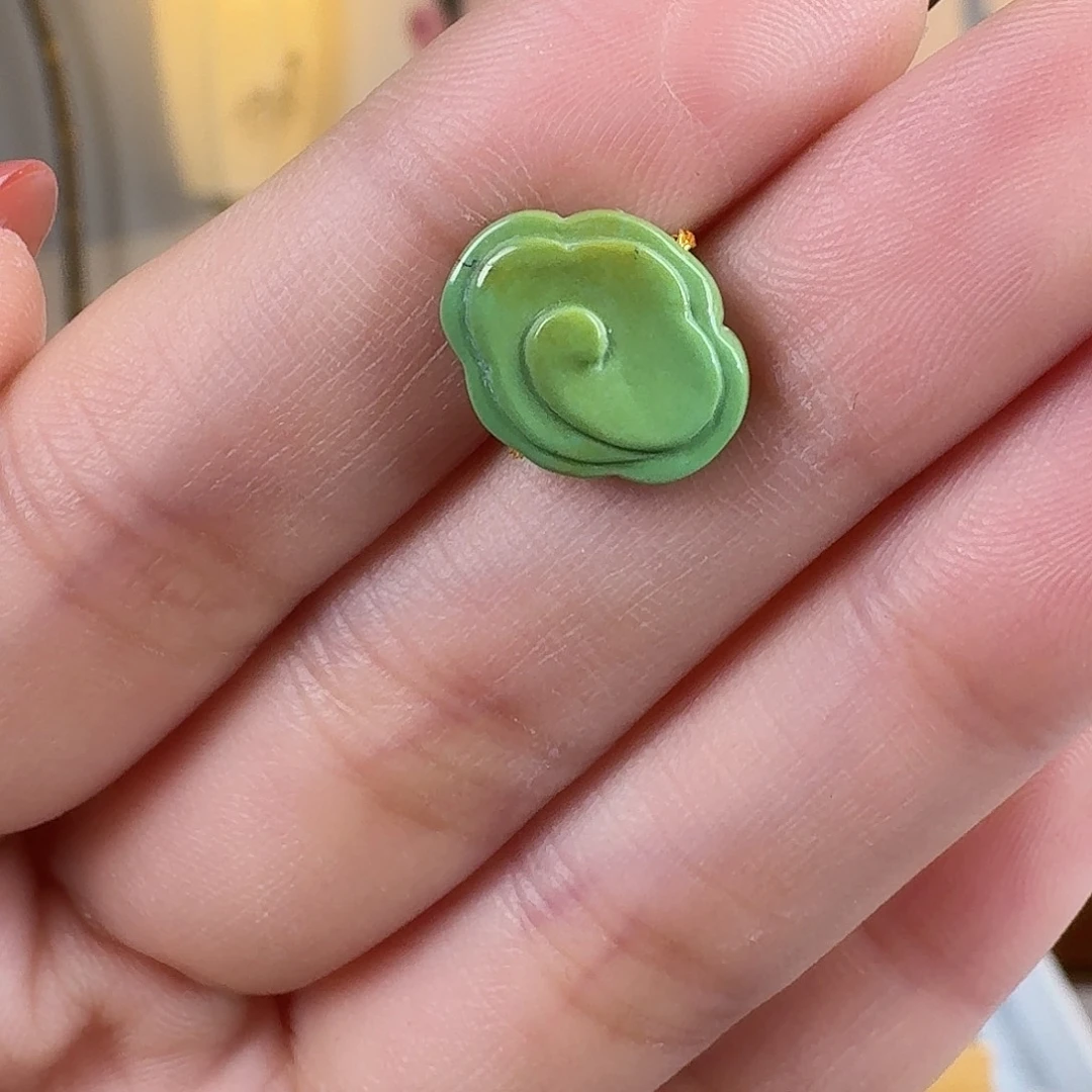 绿松石未镶嵌挂件