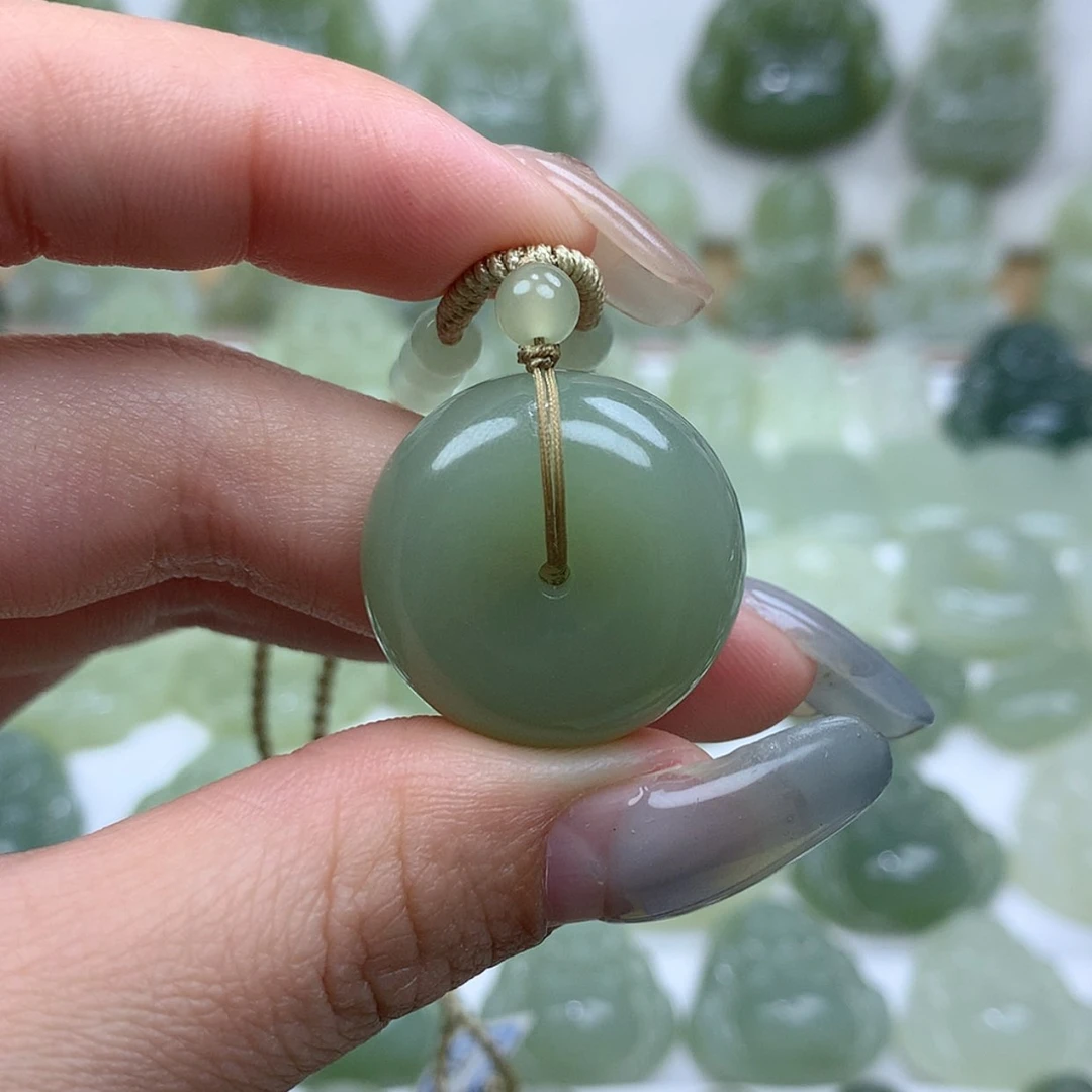 【闪购商品】颈饰未镶嵌和田玉