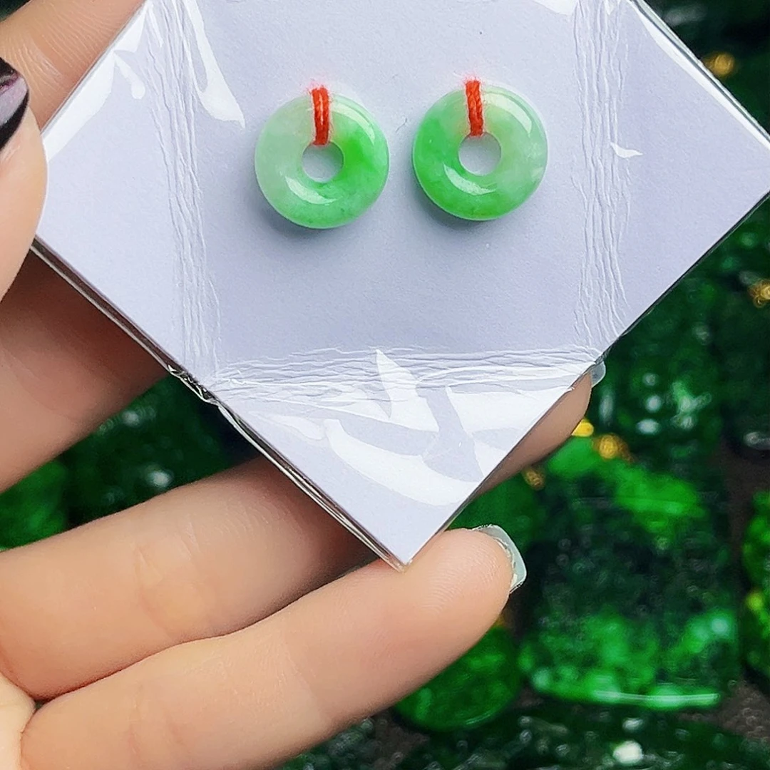 颈饰未镶嵌翡翠多样性