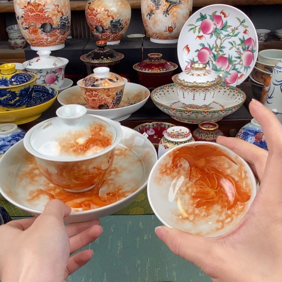 陶瓷的设计师是一个