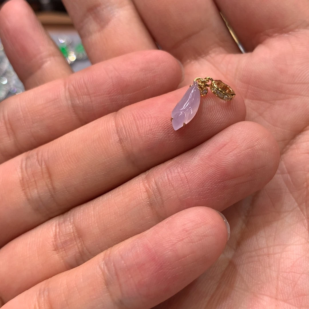 翡翠颈饰18K金镶嵌吊坠