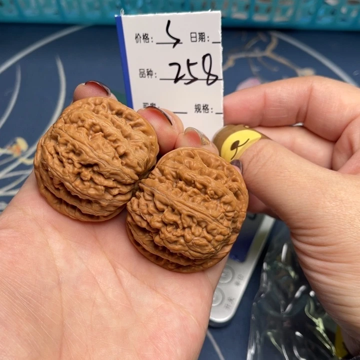 文玩核桃把件粗筋41