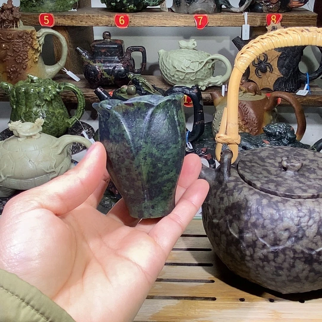 人***！藏玉药王石精品杯