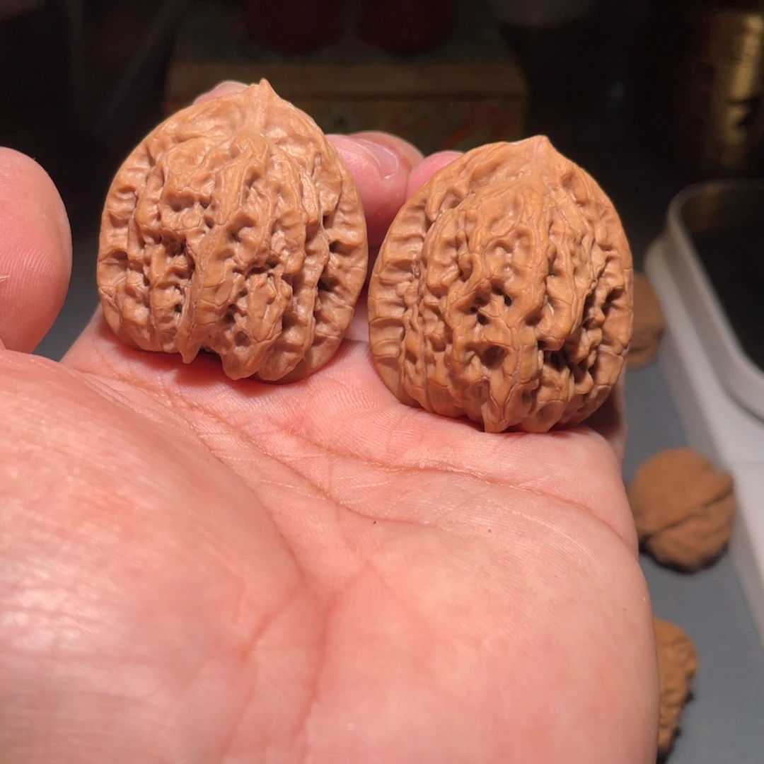 我***肉吊坠桃核盘山佛肚