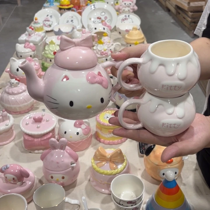 瓷片我也想要一只猫啊