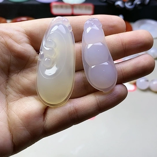 玛瑙/玉髓吊坠(不含链)未镶嵌五**纷