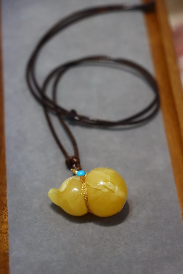 天然蜜蜡葫芦吊坠