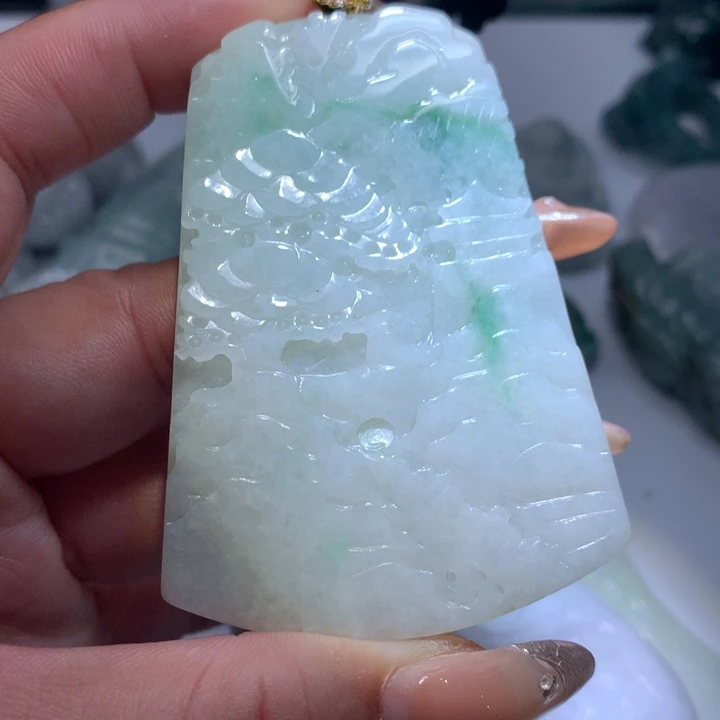 翡翠未镶嵌颈饰保真天然A货翡翠