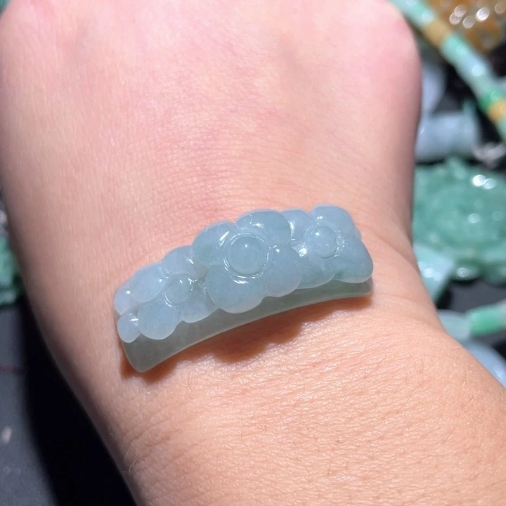 【闪购商品】翡翠颈饰未镶嵌天然翡翠