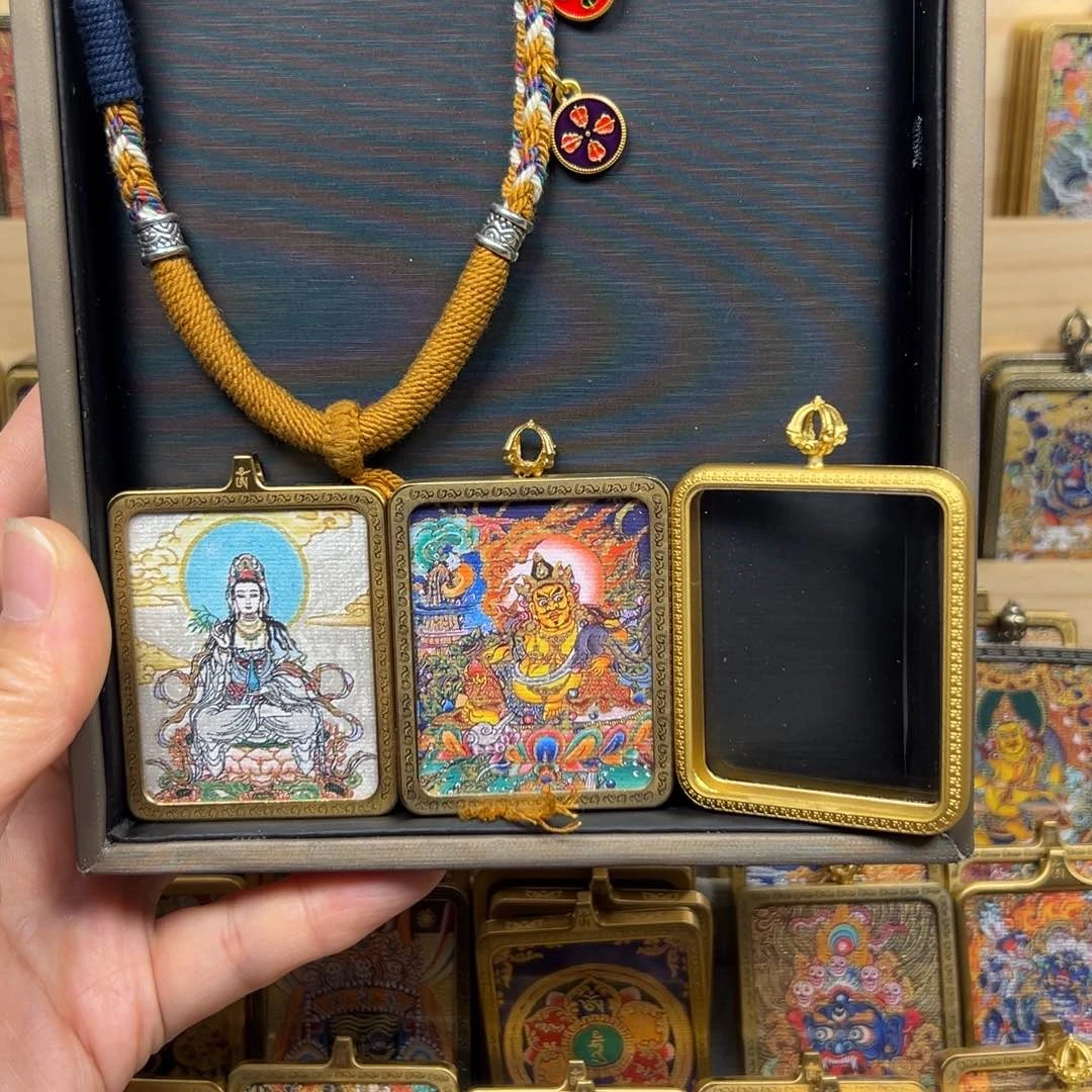 吊坠@***@黄财神观观双面铜壳唐卡