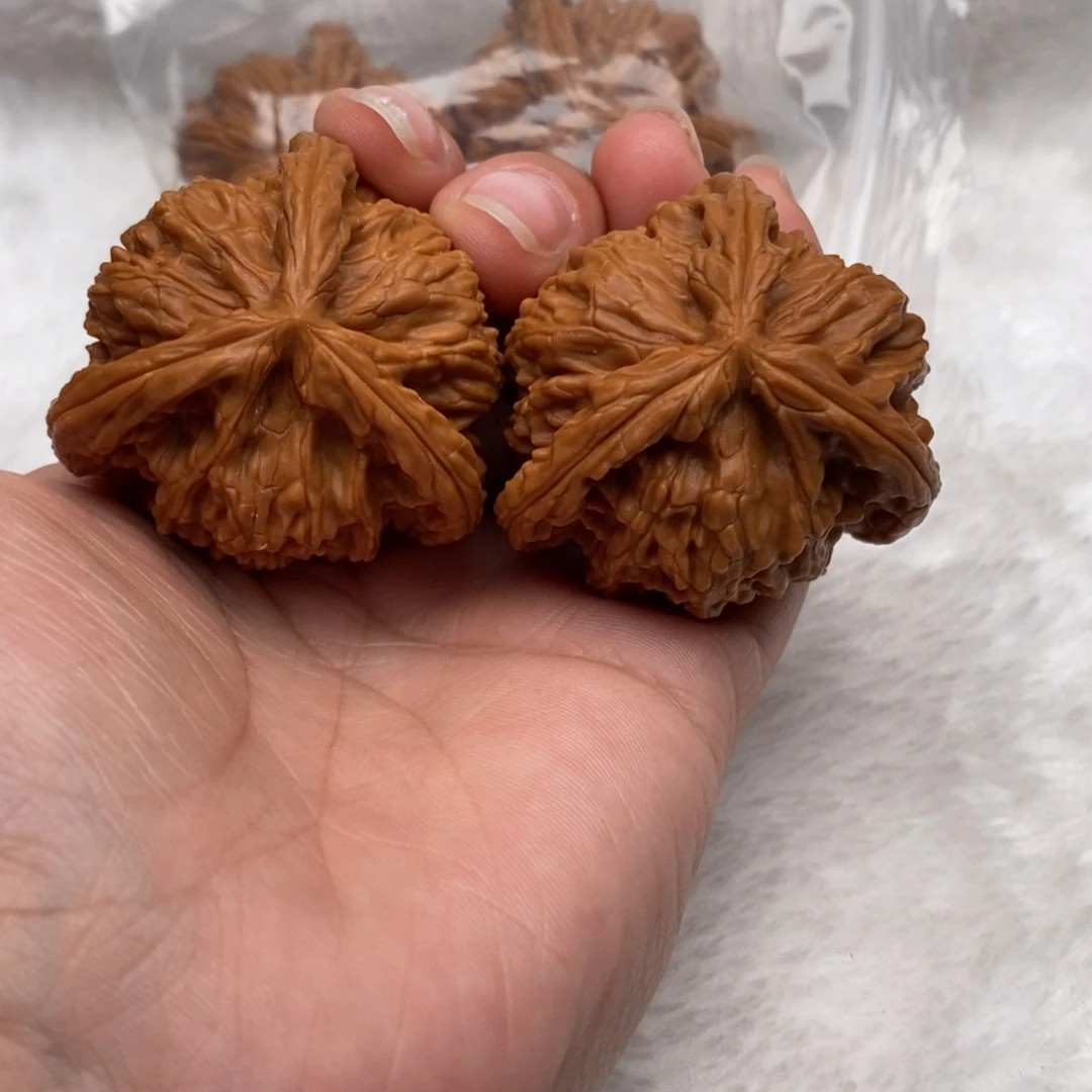 用***7吊坠文玩核桃三棱