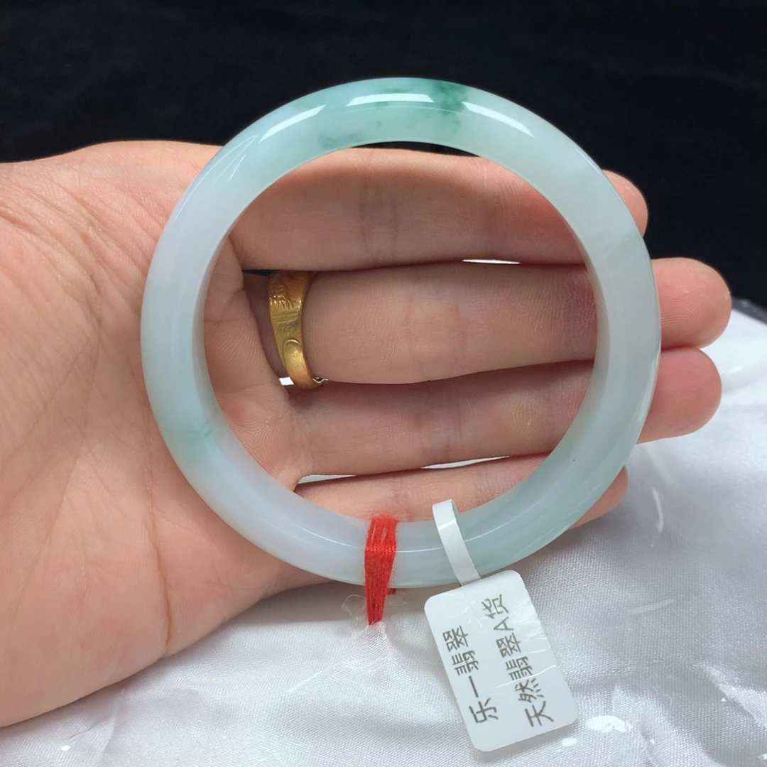 未镶嵌手镯（圆镯）翡翠58.2