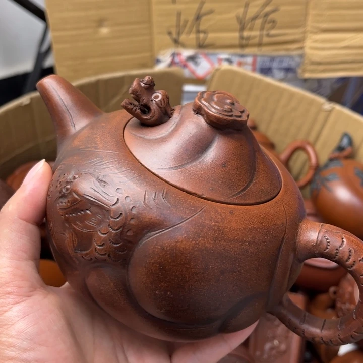 紫砂茶壶紫砂壶是由