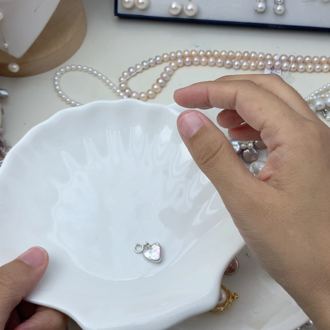 合金淡水珍珠颈饰