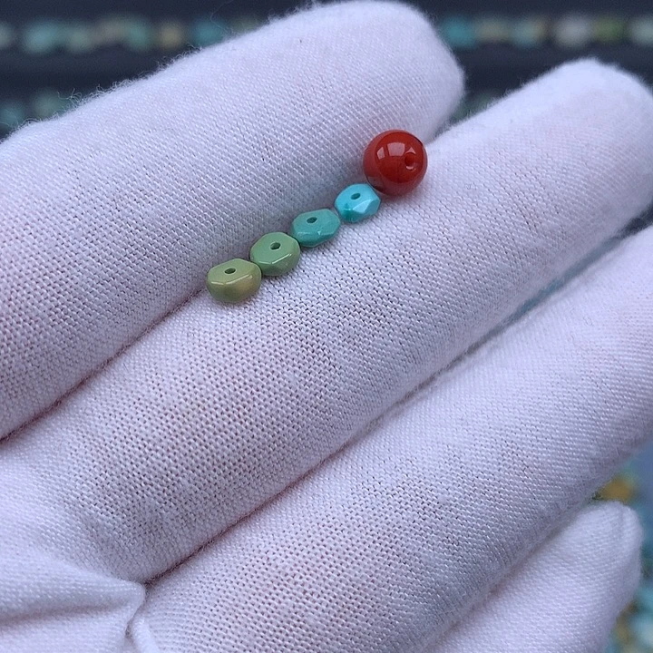 南红玛瑙未镶嵌珠宝奇石