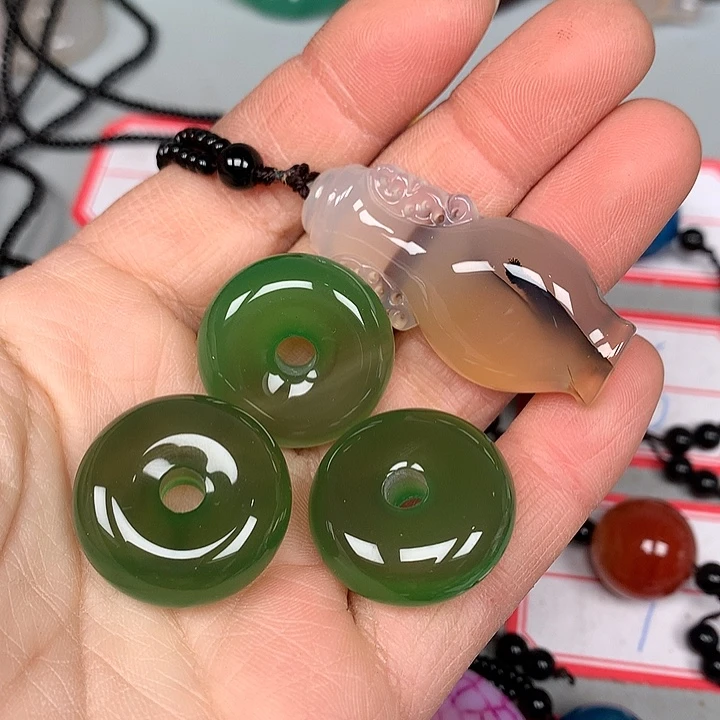 街***风玛瑙/玉髓未镶嵌颈饰