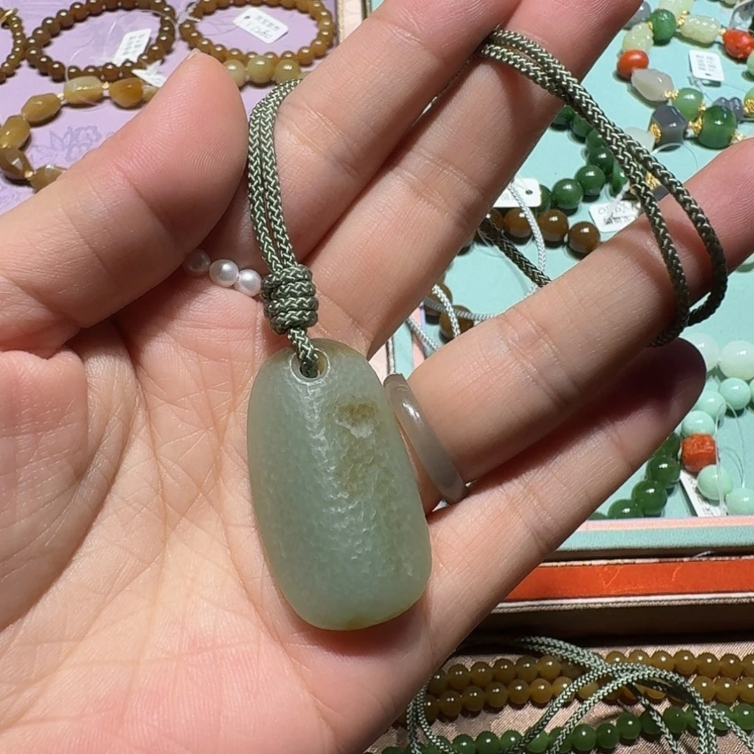 和田玉未镶嵌珠宝奇石