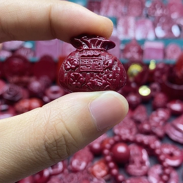 天然辰砂018朱砂吊坠