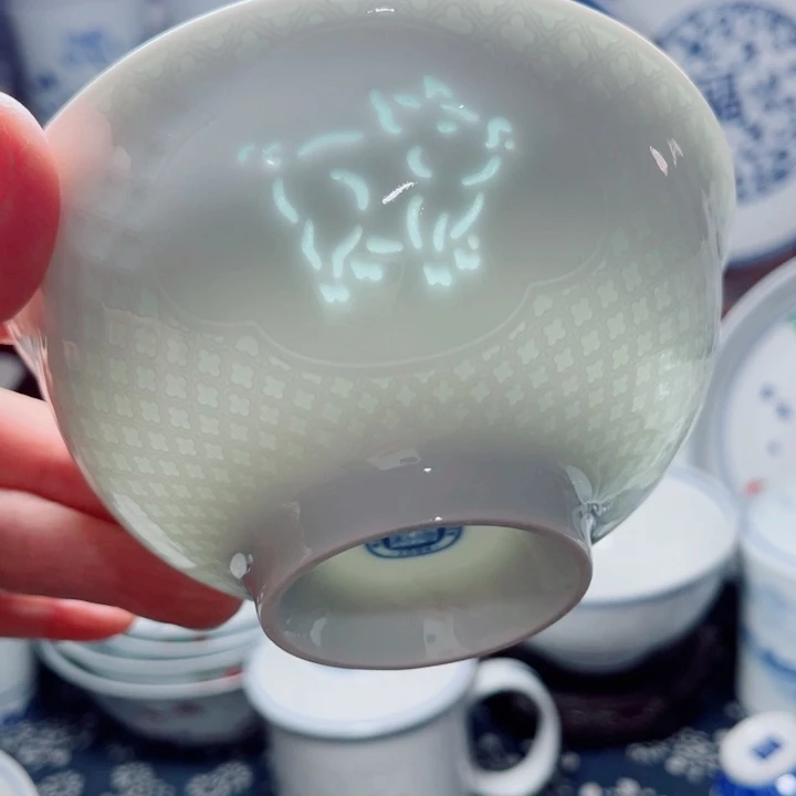 青花玲珑5寸饭碗生肖。猪