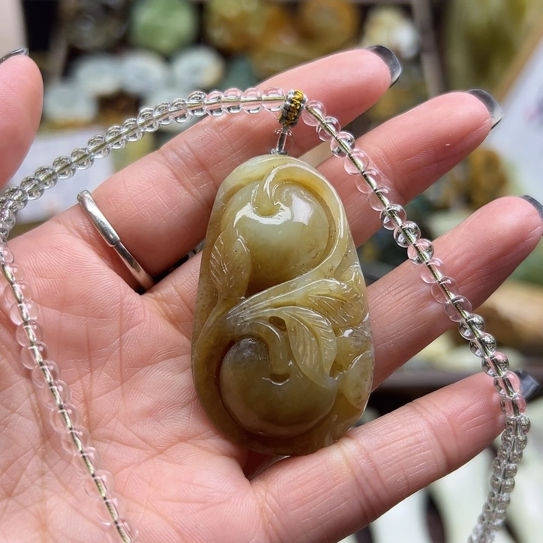 ꧁***꧂岫岩老玉（透闪石质玉）未镶嵌颈饰老玉苹果