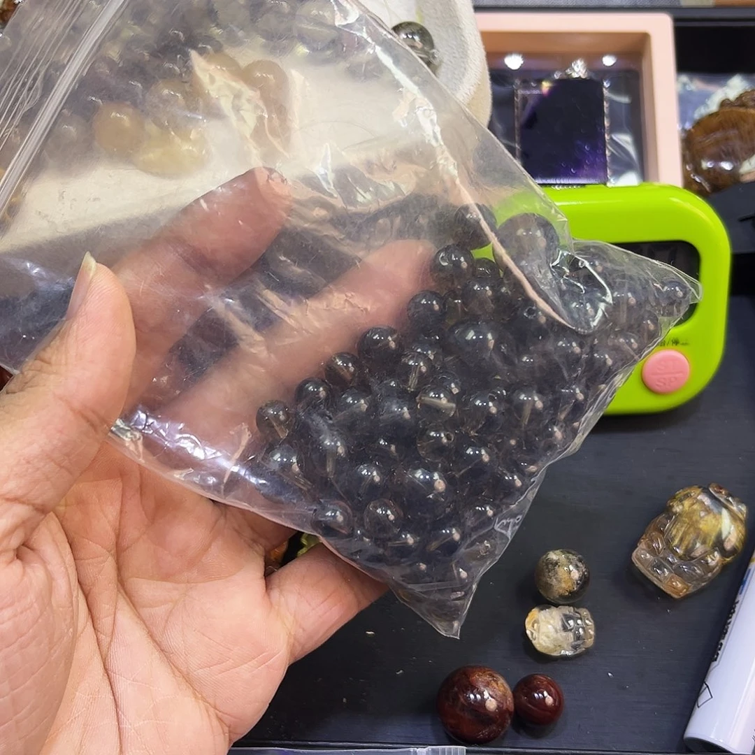 一***魔颈饰水晶未镶嵌茶晶