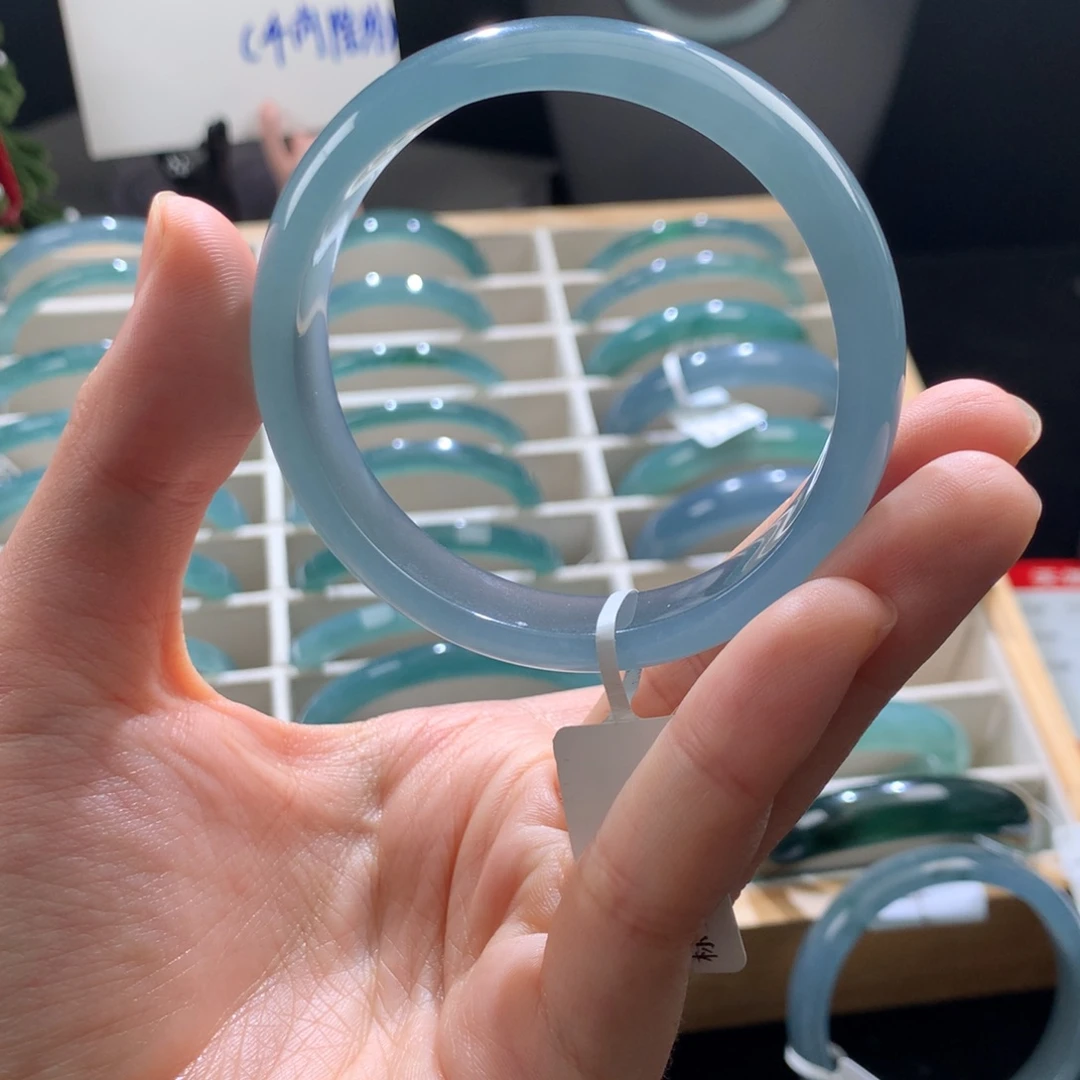 翡翠未镶嵌手镯天然翡翠手镯