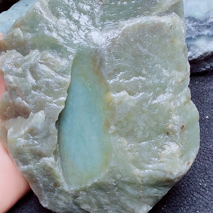 未镶嵌和田玉（糖玉）珠宝半成品