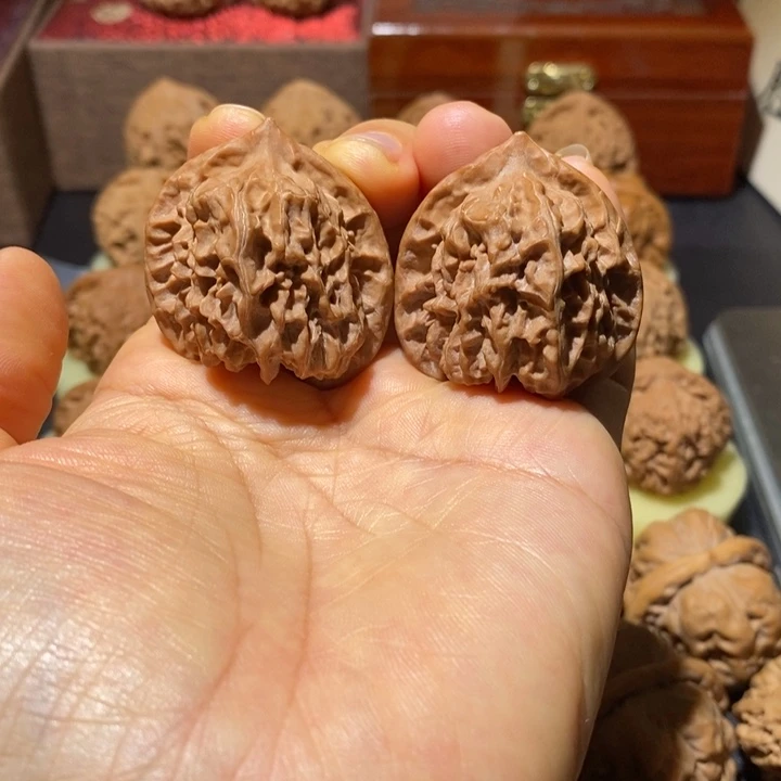 文玩核桃吊坠刀子36