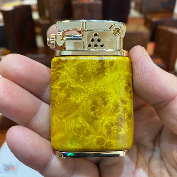 一键弹射式创意个性便携黄金樟佐罗机芯煤油打火机经典弹射点火