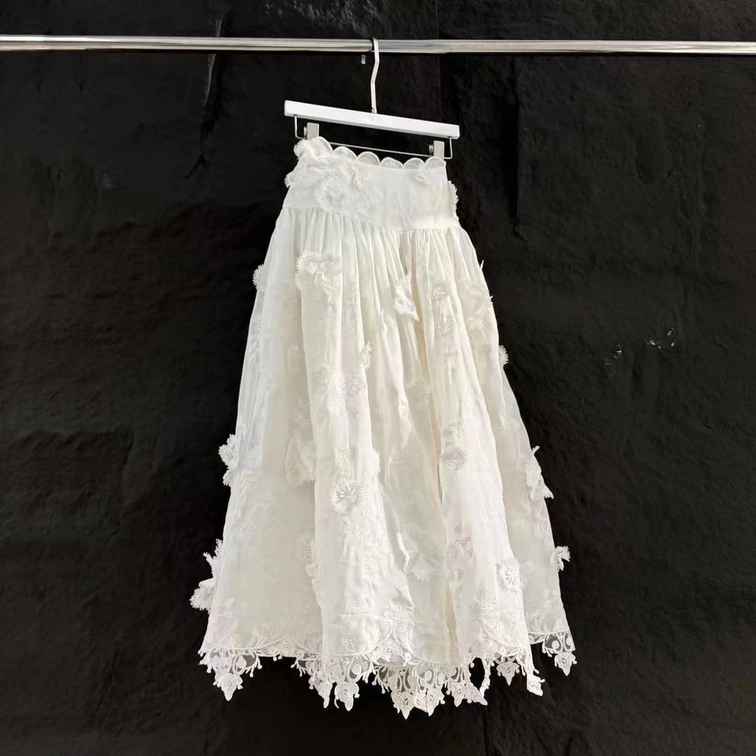 花瓣重工刺绣半裙