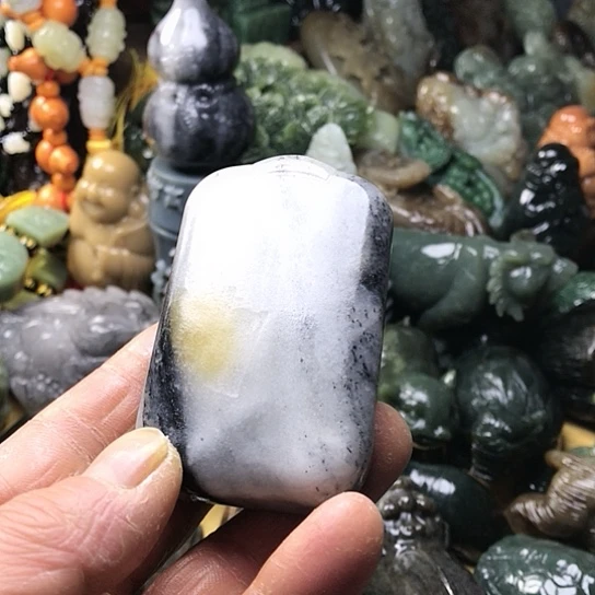 和田玉（糖玉）未镶嵌挂件