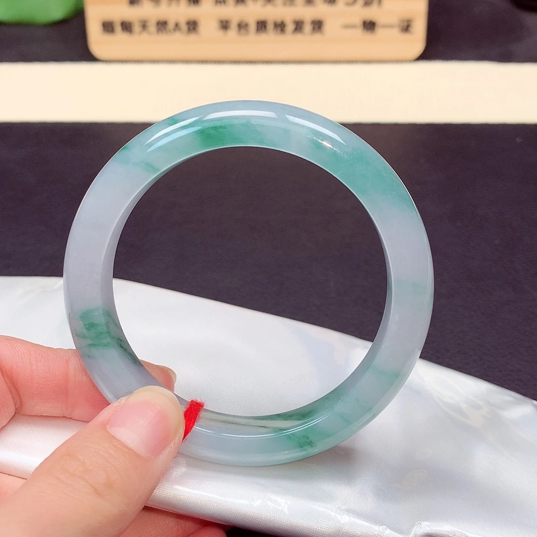 翡翠手镯未镶嵌575号