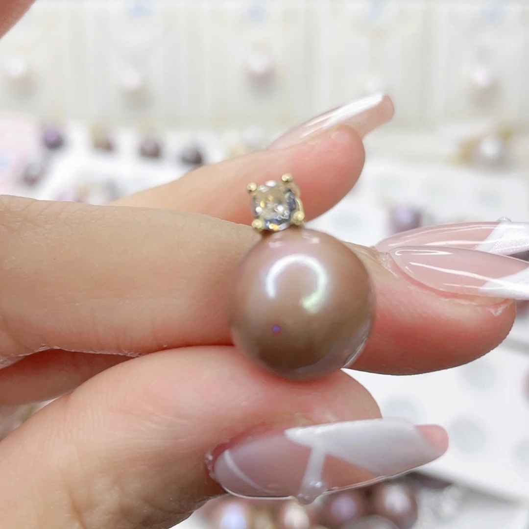 淡水珍珠吊坠(赠链)未镶嵌